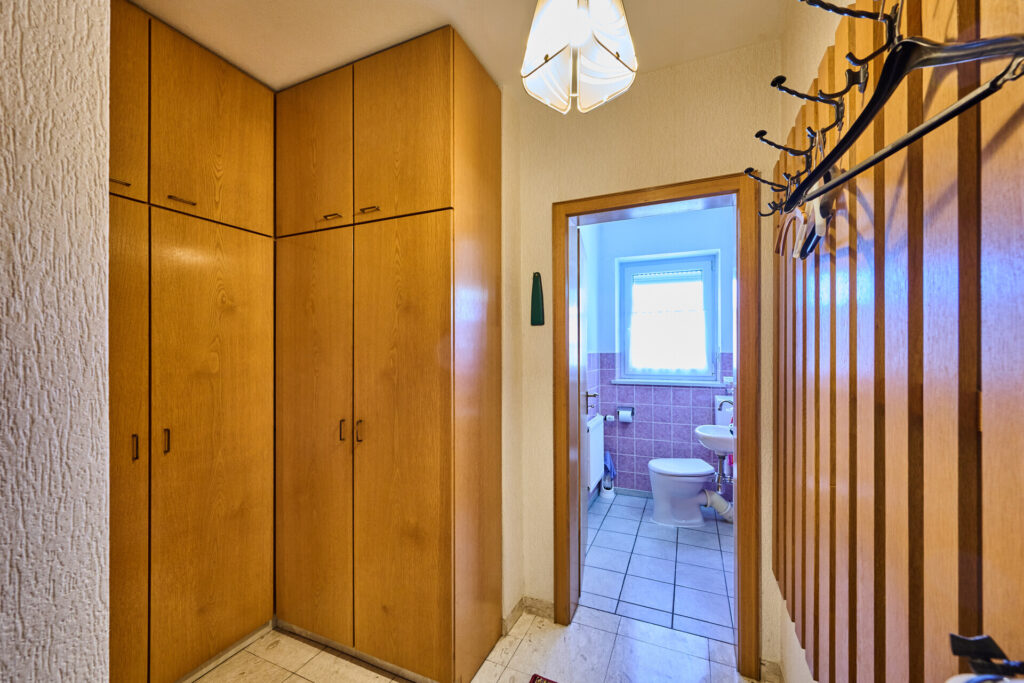 Einfamilienhaus mit Potential! Geben Sie Ihr Angebot ab! — Foto 7