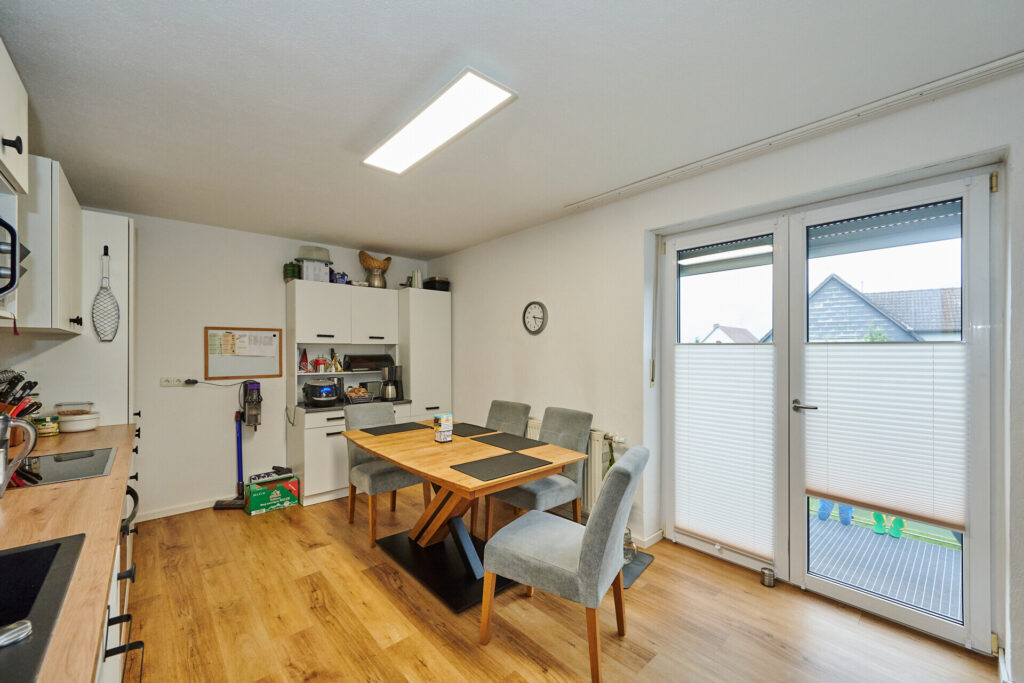5% Rendite…Dreiparteienhaus mit vielen Möglichkeiten – selbst einziehen oder Vermieten, — Foto 12