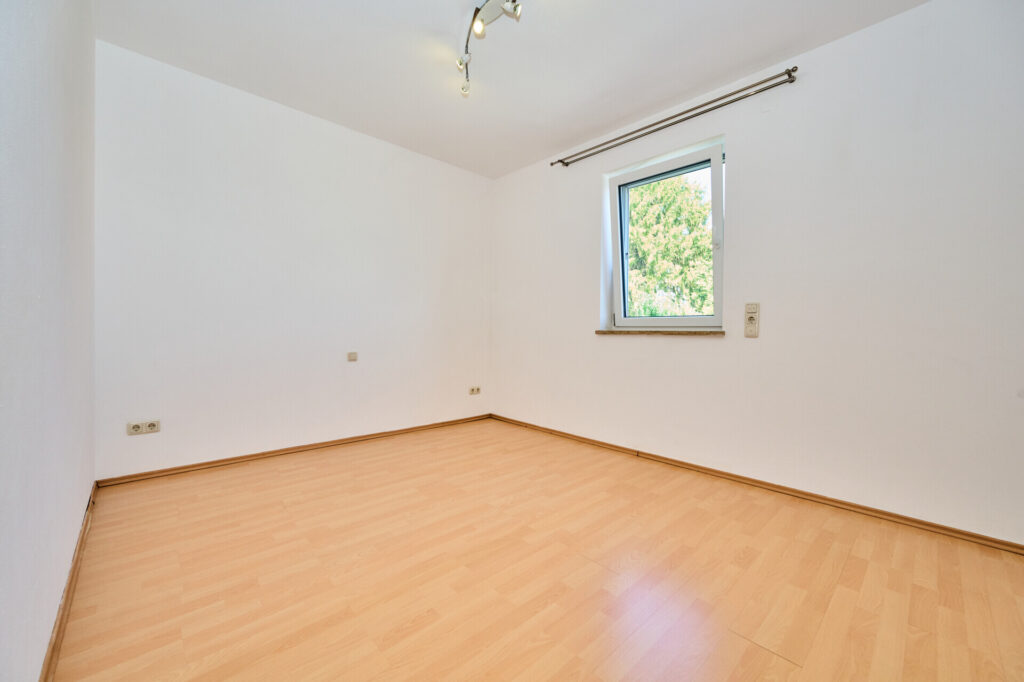 Eigentumswohnung im Zentrum von Wörth a.d.Donau _ optimal für Eigennutzer oder Kapitalanleger — Foto 5