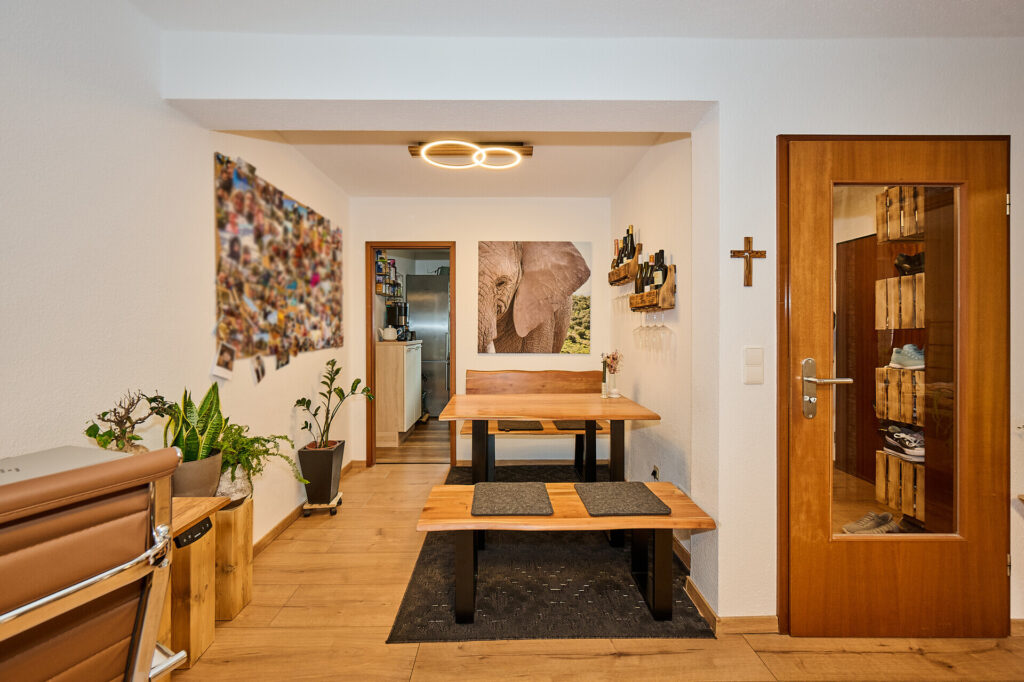 Schöne 2 Zimmer Wohnung in perfekter Wohnlage_für Eigennutzer oder zum Vermieten — Foto 2