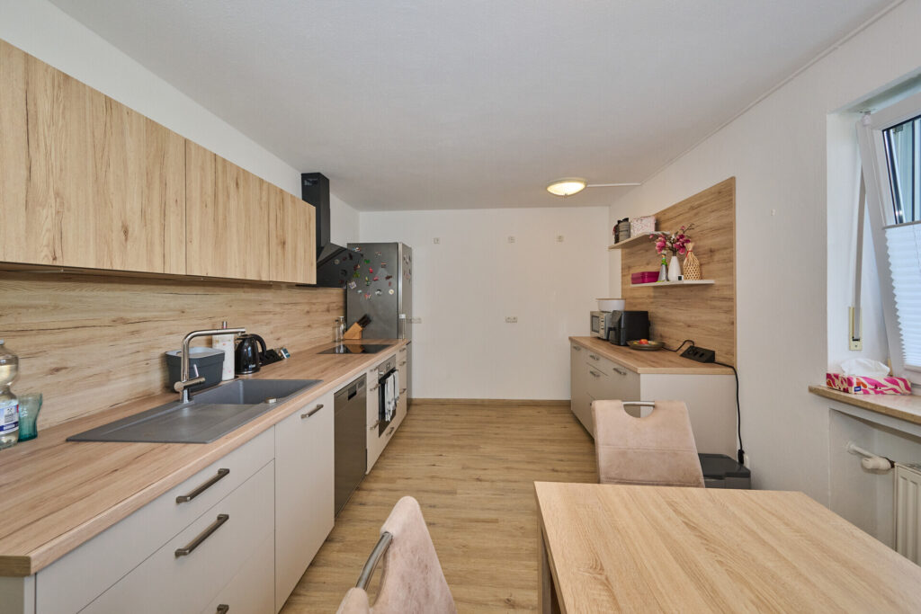5% Rendite…Dreiparteienhaus mit vielen Möglichkeiten – selbst einziehen oder Vermieten, — Foto 6