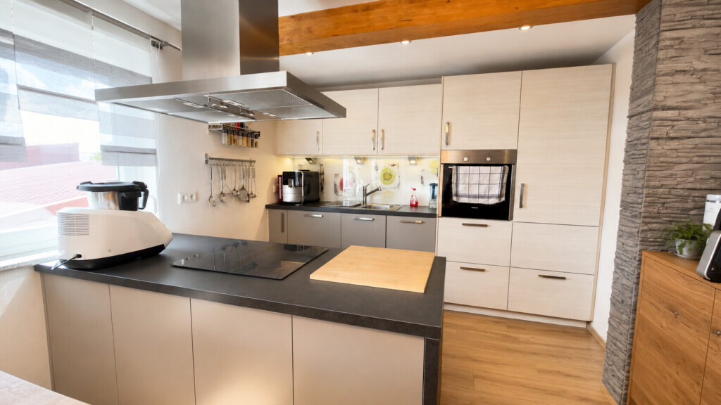Moderne Maisonettewohnung mit Garten, Balkon & viel Privatsphäre — Foto 5