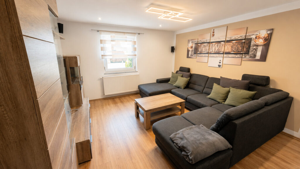 Moderne Maisonettewohnung mit Garten, Balkon & viel Privatsphäre — Foto 6