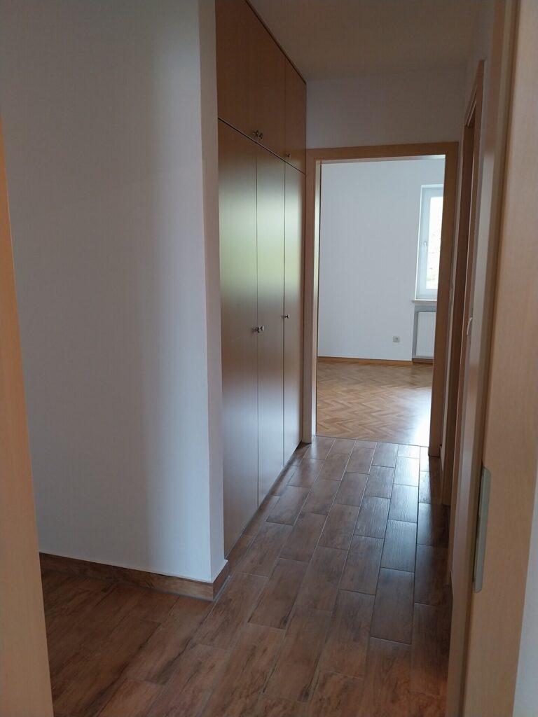 Modernisierte 3-Zimmer-Wohnung mit großem Süd-West-Balkon – sonniges Wohnen mit Komfort — Foto 1