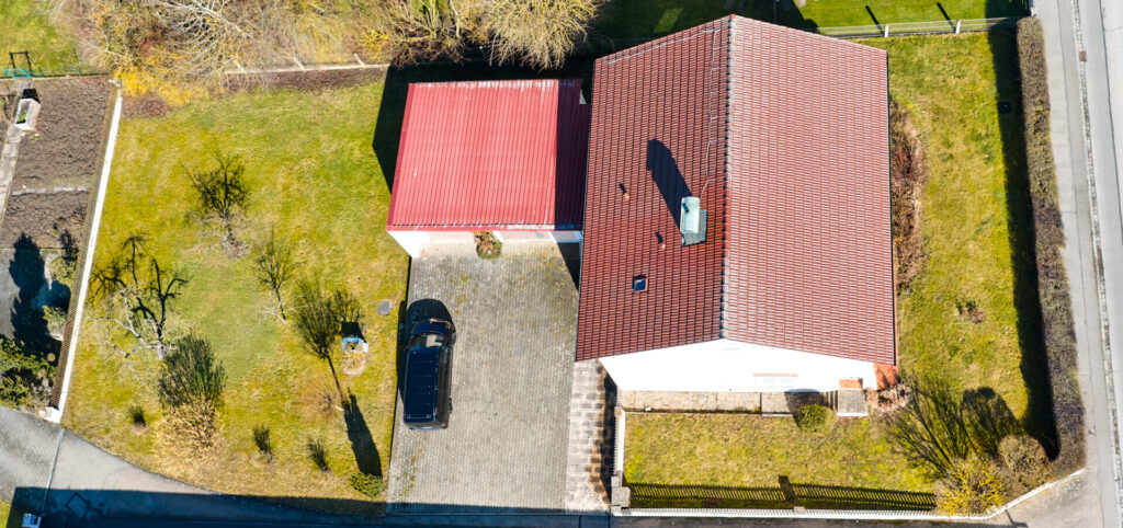 Einfamilienhaus mit Potential! Geben Sie Ihr Angebot ab! — Foto 3