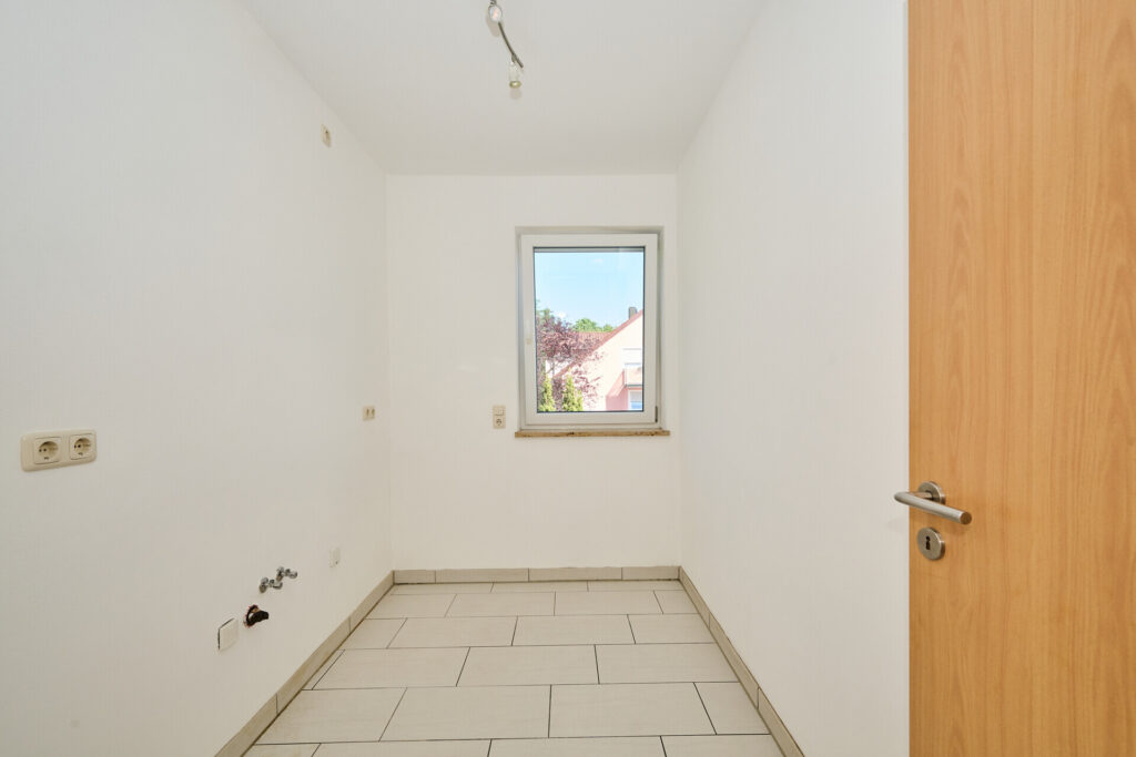 Eigentumswohnung im Zentrum von Wörth a.d.Donau _ optimal für Eigennutzer oder Kapitalanleger — Foto 7