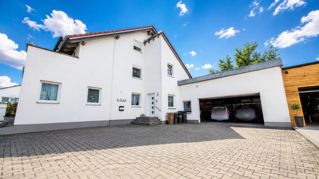 Moderne Maisonettewohnung mit Garten, Balkon & viel Privatsphäre — Foto 2