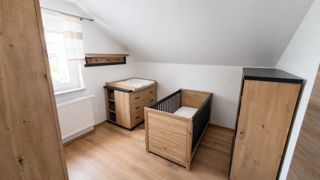 Moderne Maisonettewohnung mit Garten, Balkon & viel Privatsphäre — Foto 13