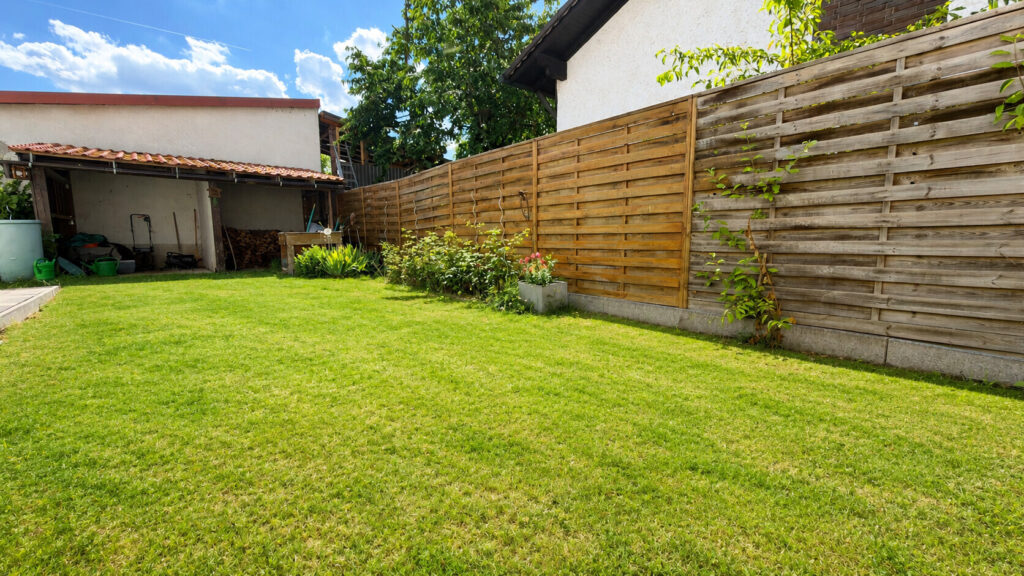 Moderne Maisonettewohnung mit Garten, Balkon & viel Privatsphäre — Foto 14