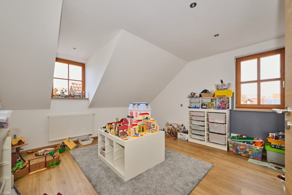 Großzügiges Familienidyll mit Pool und gehobener Ausstattung in ruhiger Lage von Sünching — Foto 18