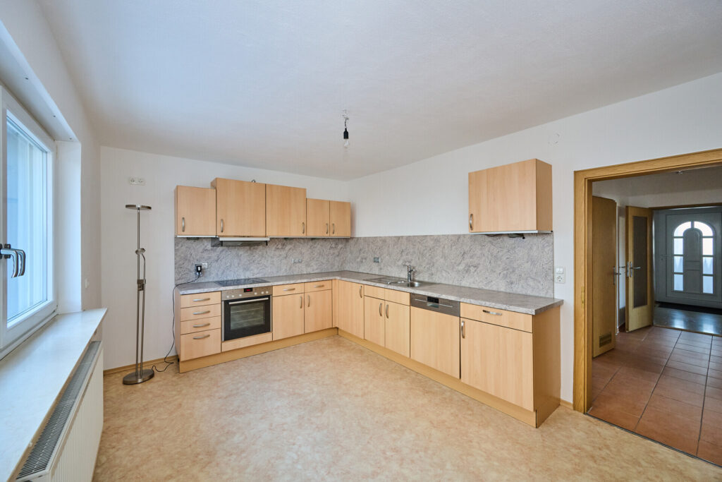Ein-, Zwei-, oder Dreiparteienhaus – für Eigennutzer oder Kapitalanleger – KOMPLETT SANIERT! — Foto 7