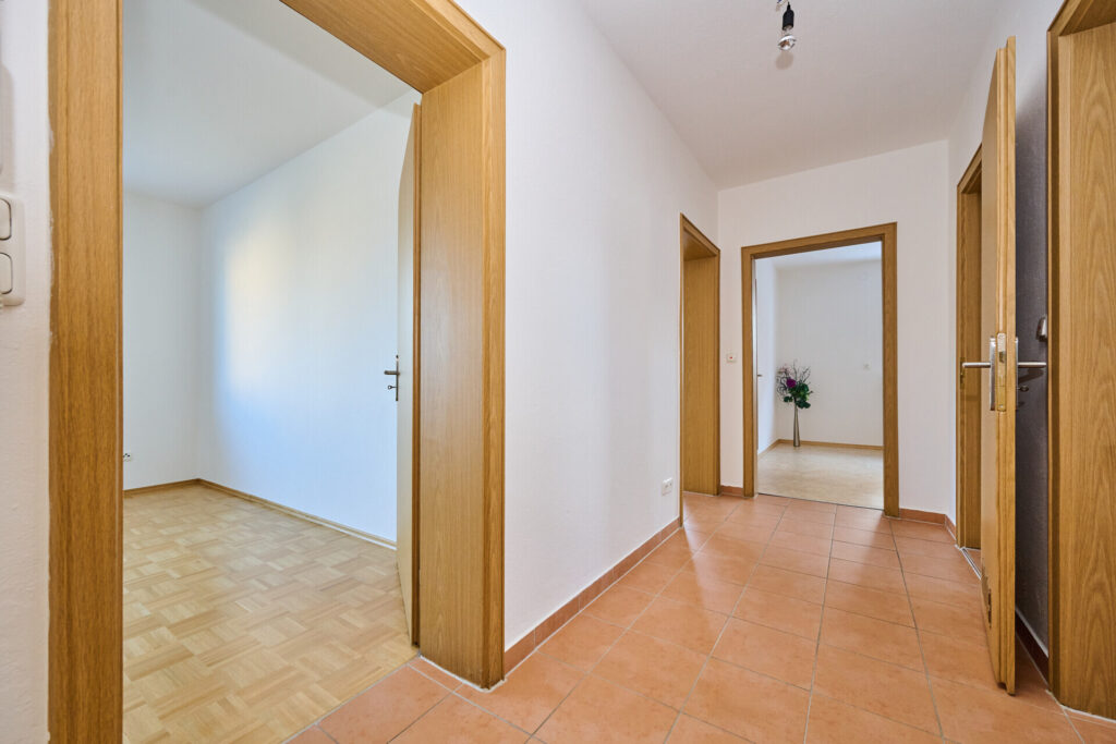Ein-, Zwei-, oder Dreiparteienhaus – für Eigennutzer oder Kapitalanleger – KOMPLETT SANIERT! — Foto 4