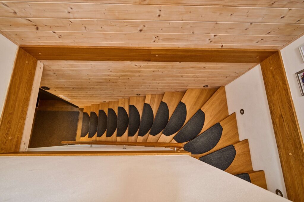 Stilvolles Einfamilienhaus in ökologischer Holzbauweise – ein Wohntraum — Foto 7