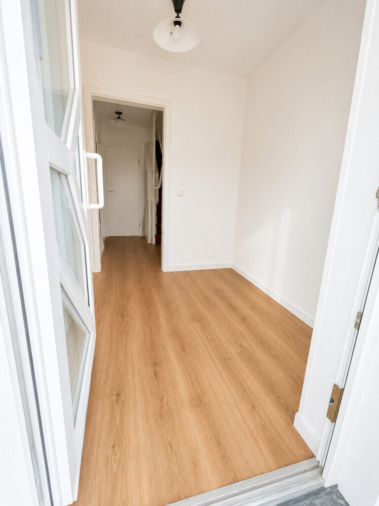 Eigennutzer aufgepasst – Attraktive 2-Zimmer Maisonette-Wohnung mit Tiefgarage_ Erbbaurecht — Foto 3