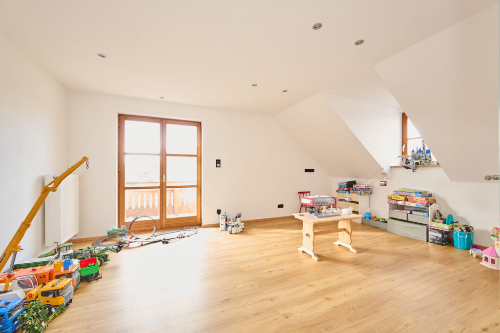 Großzügiges Familienidyll mit Pool und gehobener Ausstattung in ruhiger Lage von Sünching — Foto 16