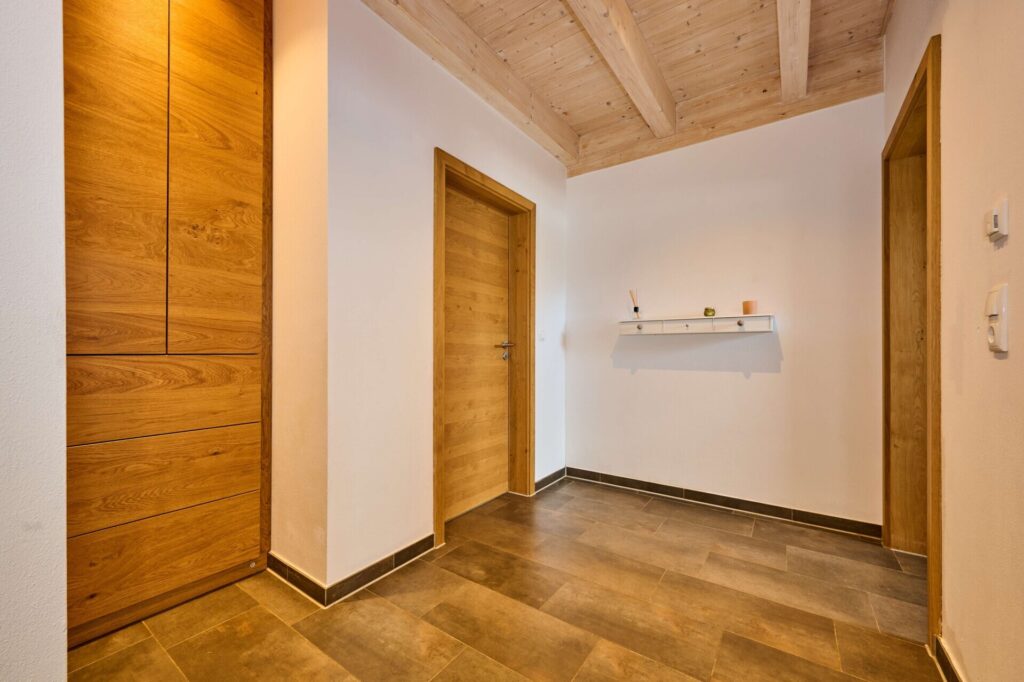 Stilvolles Einfamilienhaus in ökologischer Holzbauweise – ein Wohntraum — Foto 3