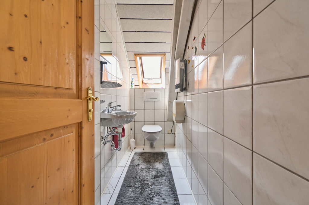 TOP Ein-/ Zweifamilienhaus in zentraler Lage — Foto 11