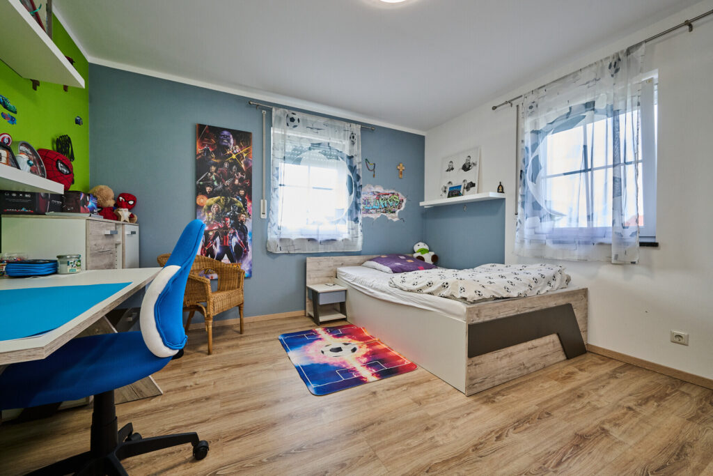 Bezugsfertiges Einfamilienhaus mit schönem Garten — Foto 16